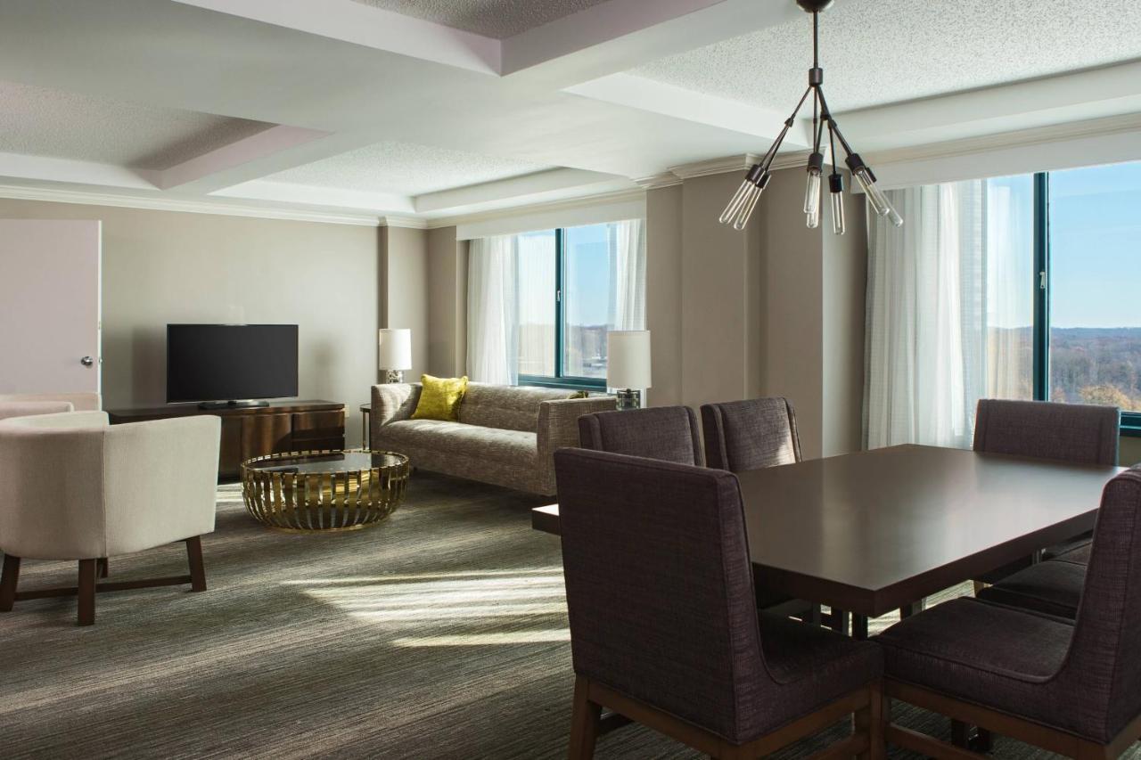 Falls Church Marriott Fairview Park Bagian luar foto