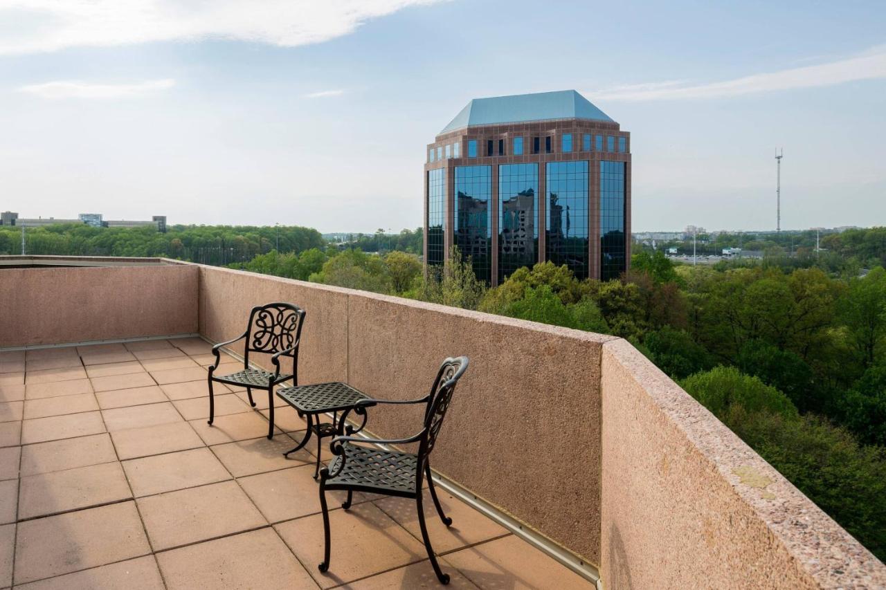 Falls Church Marriott Fairview Park Bagian luar foto