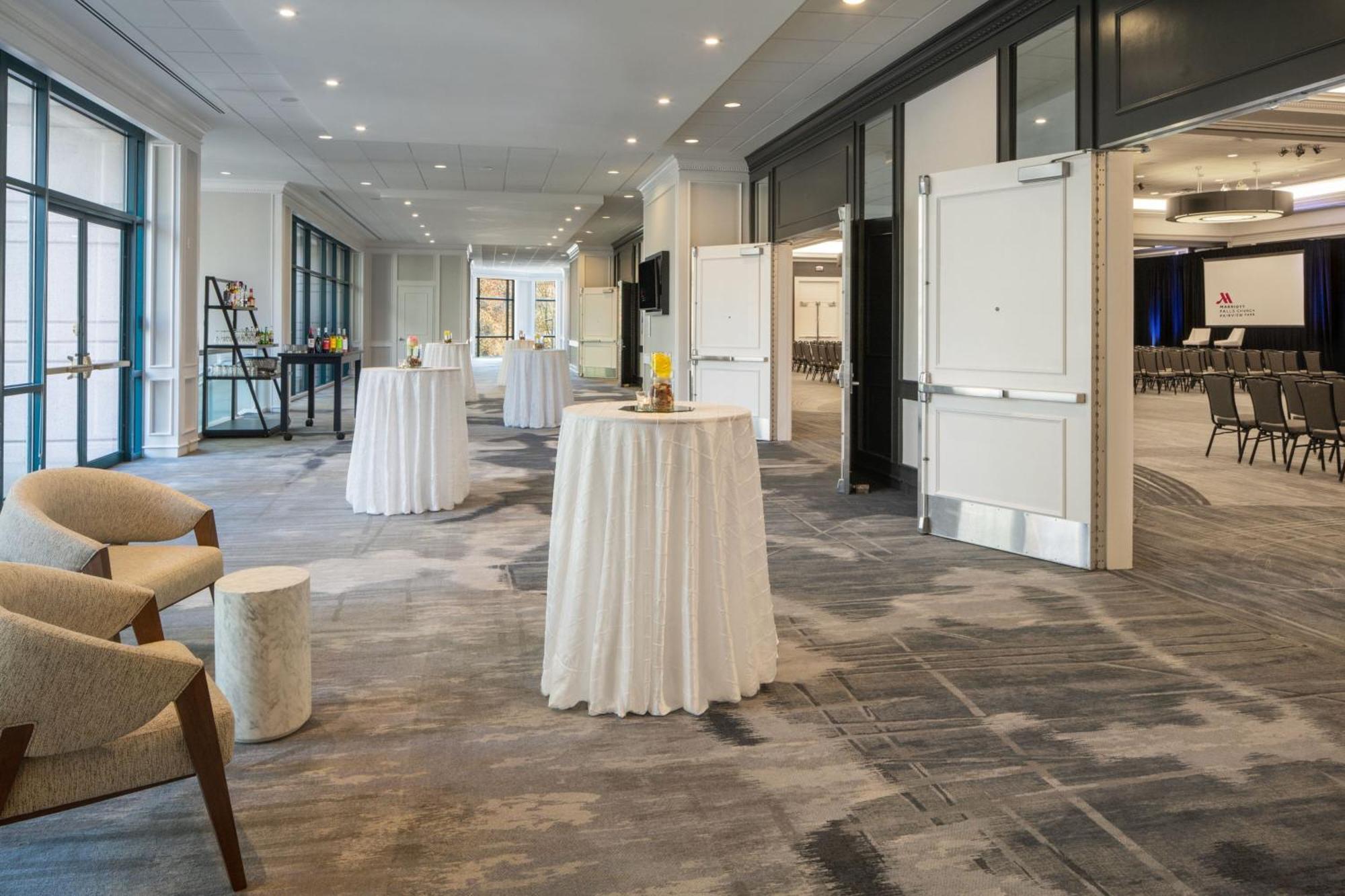 Falls Church Marriott Fairview Park Bagian luar foto