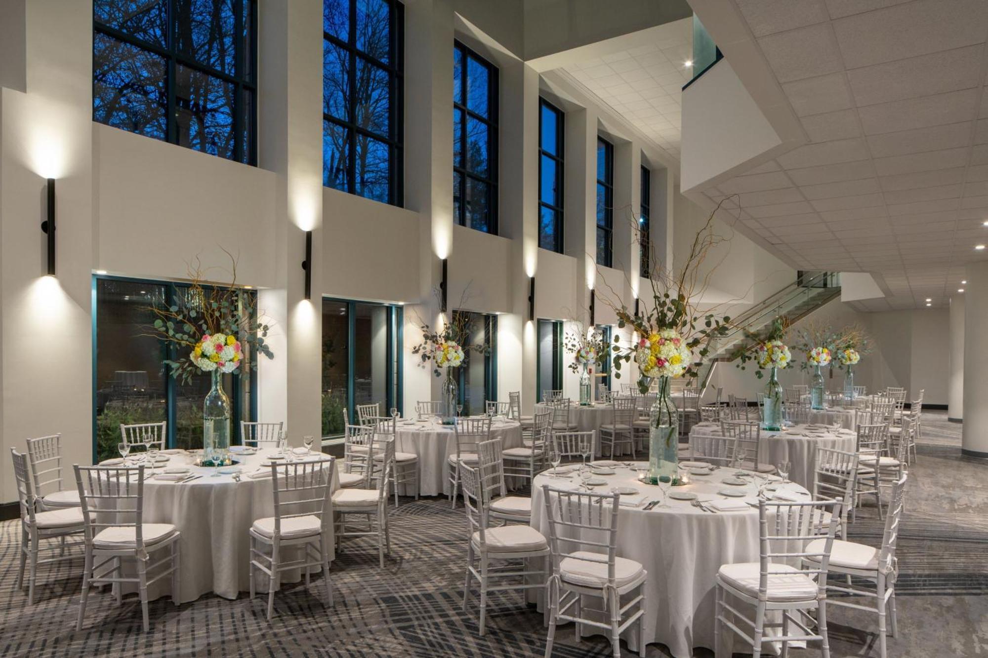 Falls Church Marriott Fairview Park Bagian luar foto