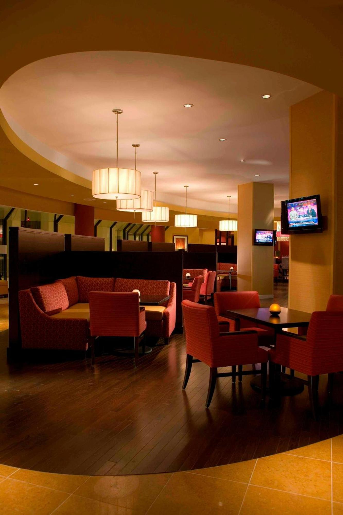 Falls Church Marriott Fairview Park Bagian luar foto