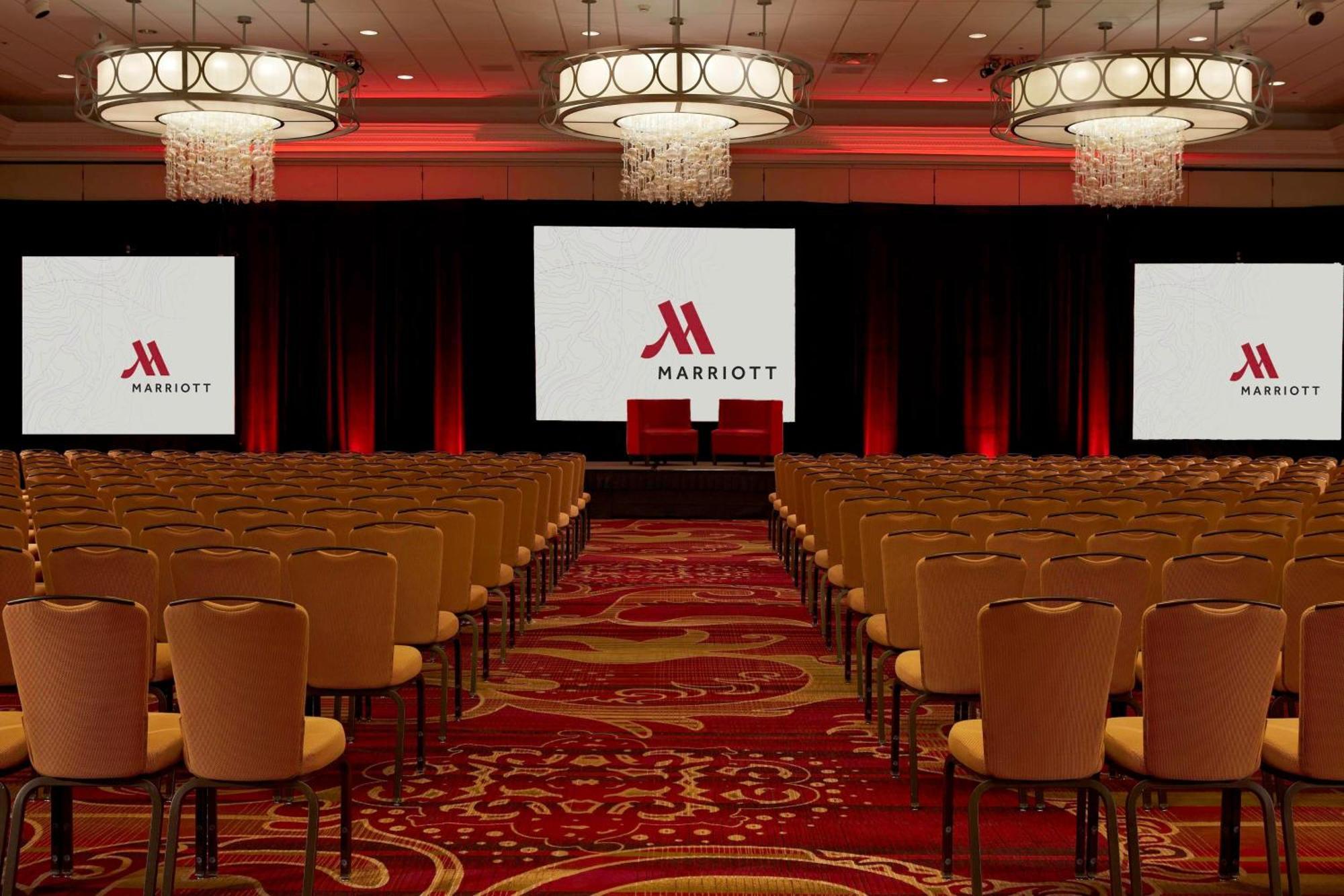 Falls Church Marriott Fairview Park Bagian luar foto